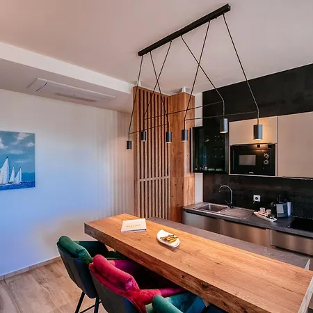Dedaj - Delux Apartment Zadar