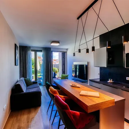 Dedaj - Delux * Ζαντάρ