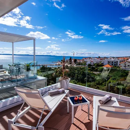 Dedaj - Delux With Sea View Pool Διαμέρισμα *