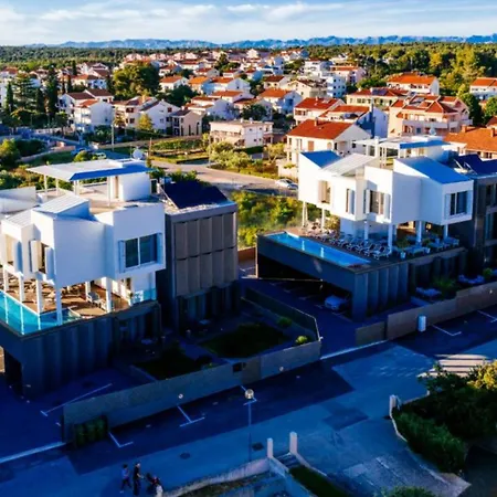 Dedaj - Delux With Sea View Pool Daire