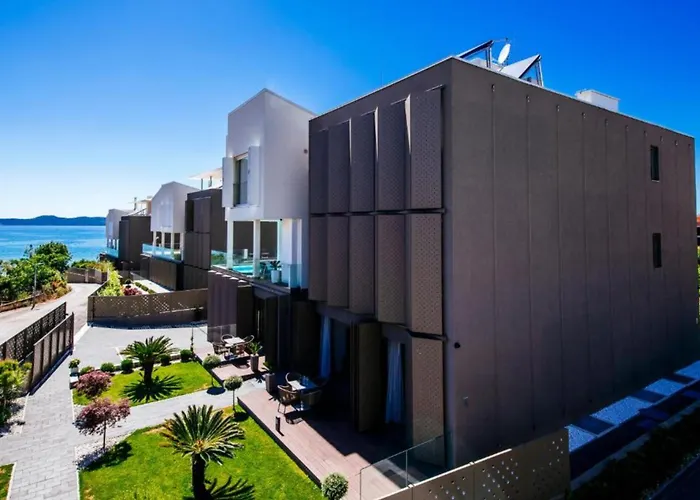 Dedaj - Delux 公寓 *